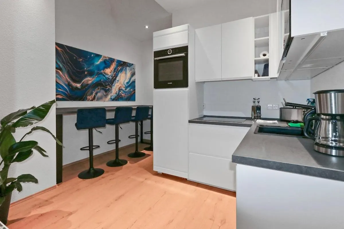 Exclusive Bungalow! 4 Rooms, 8 People, 2X Parking Dresden 0*,