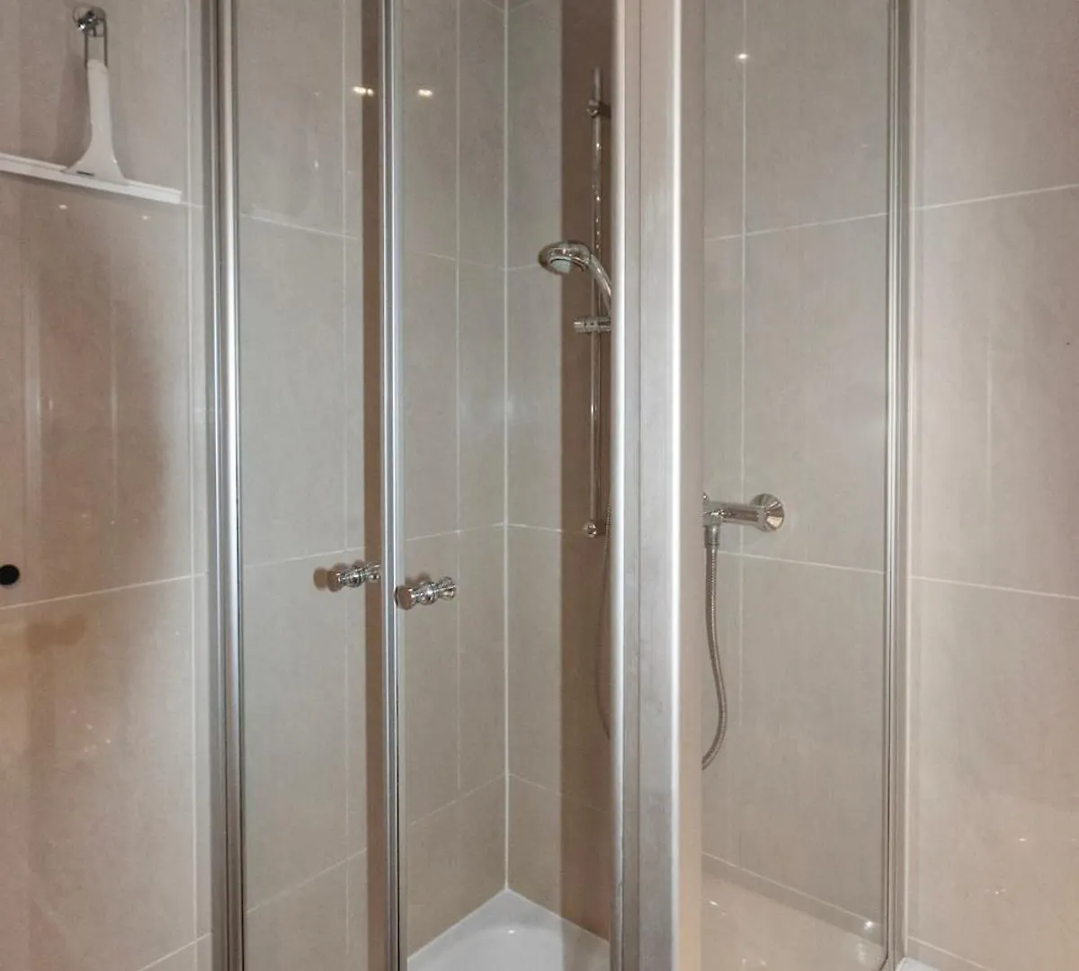 Exclusive Bungalow! 4 Rooms, 8 People, 2X Parking Dresden